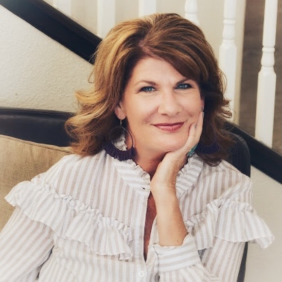 Meet your Posher, Sheila - Picture 1 of 1